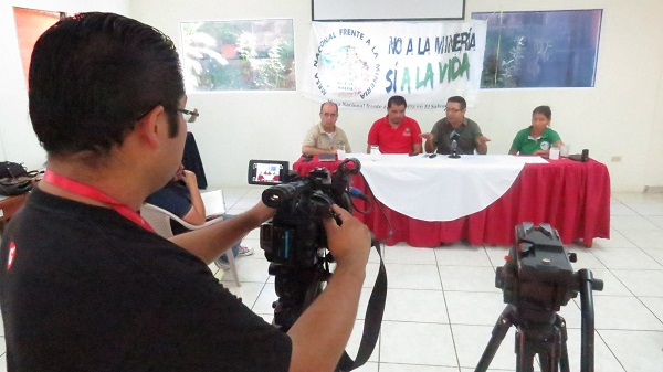 Conferencia de prensa: “Día Mundial contra la Mega minería”